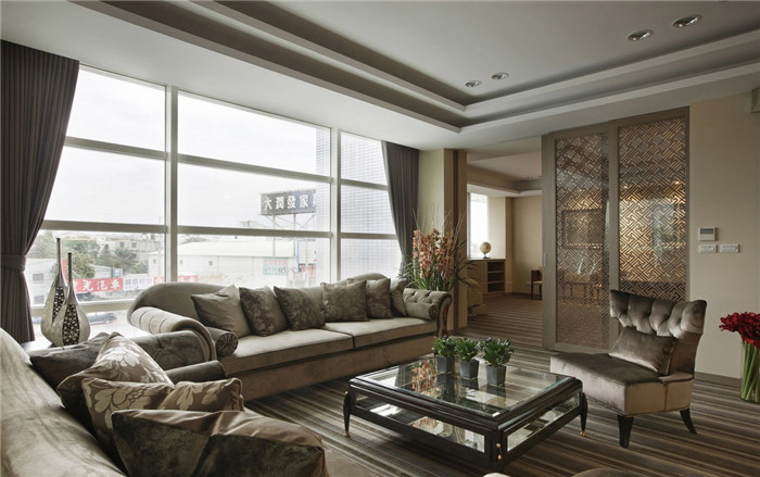 現(xiàn)代通透的清?；ぜ瘓F(tuán)辦公室VIP接待室設(shè)計(jì)裝修實(shí)景圖