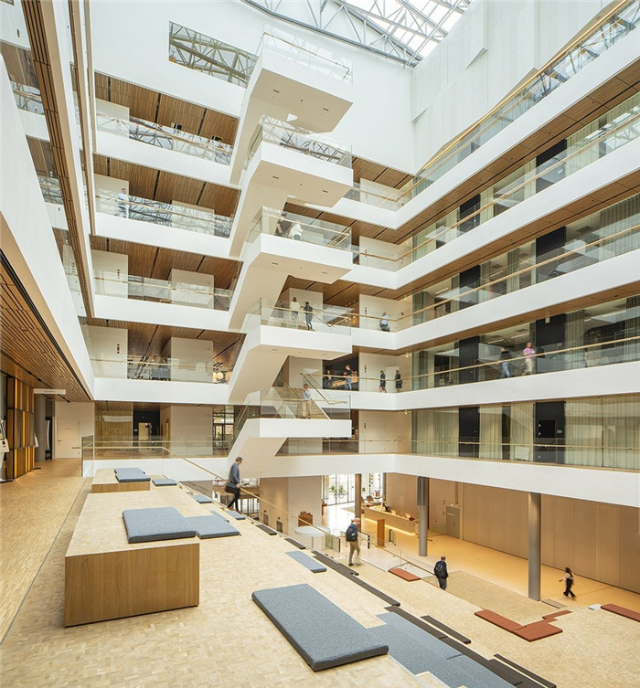 現(xiàn)代北歐風(fēng)Kesko集團(tuán)總部辦公樓中庭裝修設(shè)計(jì)方案 現(xiàn)代北歐風(fēng)Kesko集團(tuán)總部辦公樓中庭裝修設(shè)計(jì)方案