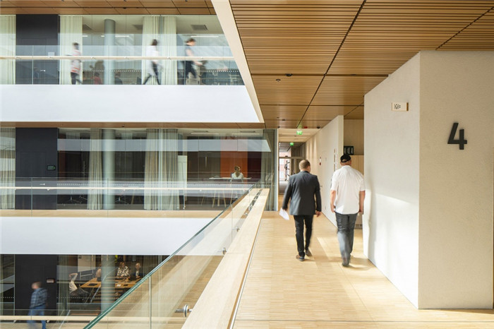 現(xiàn)代北歐風(fēng)Kesko集團(tuán)總部辦公樓走廊裝修設(shè)計(jì)案例 現(xiàn)代北歐風(fēng)Kesko集團(tuán)總部辦公樓走廊裝修設(shè)計(jì)案例