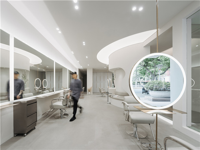 100平極簡(jiǎn)工業(yè)風(fēng)美發(fā)店剪發(fā)區(qū)裝修設(shè)計(jì)實(shí)景圖 100平極簡(jiǎn)工業(yè)風(fēng)美發(fā)店剪發(fā)區(qū)裝修設(shè)計(jì)實(shí)景圖