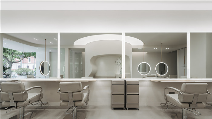 100平極簡(jiǎn)工業(yè)風(fēng)美發(fā)店裝修設(shè)計(jì)案例 100平極簡(jiǎn)工業(yè)風(fēng)美發(fā)店裝修設(shè)計(jì)案例