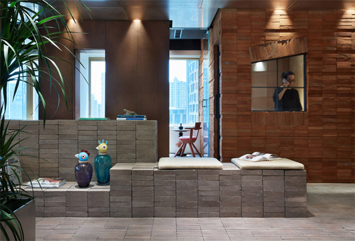 靈活多變的上海專業(yè)設(shè)計公司辦公室展示區(qū)裝修設(shè)計方案 靈活多變的上海專業(yè)設(shè)計公司辦公室展示區(qū)裝修設(shè)計方案