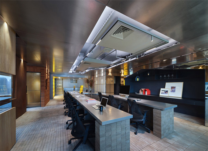 靈活多變的上海專業(yè)設(shè)計公司辦公室敞開辦公區(qū)裝修設(shè)計方案 靈活多變的上海專業(yè)設(shè)計公司辦公室敞開辦公區(qū)裝修設(shè)計方案