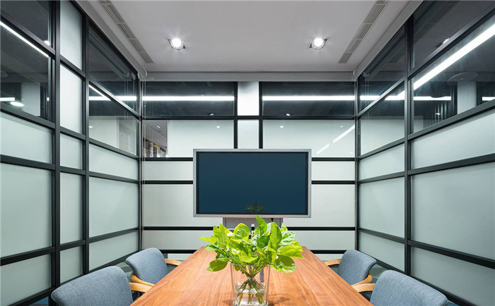 鄭州最好的辦公室裝修公司宏鈺堂推薦小會議室裝修案例 鄭州最好的辦公室裝修公司宏鈺堂推薦小會議室裝修案例