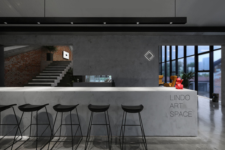 上海300平方老倉庫改造辦公室水吧臺裝修設(shè)計案例 上海300平方老倉庫改造辦公室水吧臺裝修設(shè)計案例