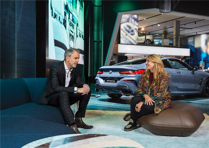 炫酷的寶馬7系汽車展廳裝修設(shè)計方案 炫酷的寶馬7系汽車展廳裝修設(shè)計方案