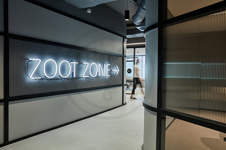 黑白灰摩登時(shí)尚軟件公司辦公室裝修設(shè)計(jì)實(shí)景圖 黑白灰摩登時(shí)尚軟件公司辦公室裝修設(shè)計(jì)實(shí)景圖