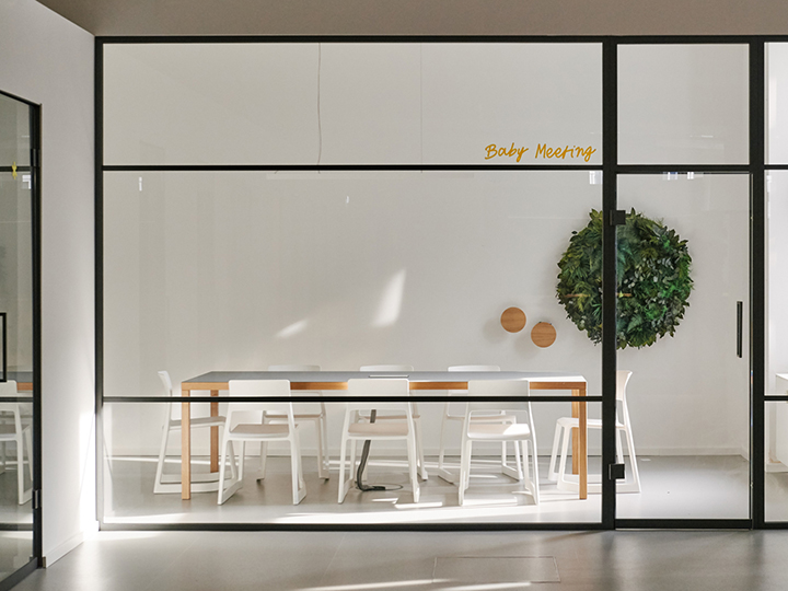 極簡LOFT風(fēng)年輕的軟件初創(chuàng)公司辦公室裝修設(shè)計(jì)圖 極簡LOFT風(fēng)年輕的軟件初創(chuàng)公司辦公室裝修設(shè)計(jì)圖