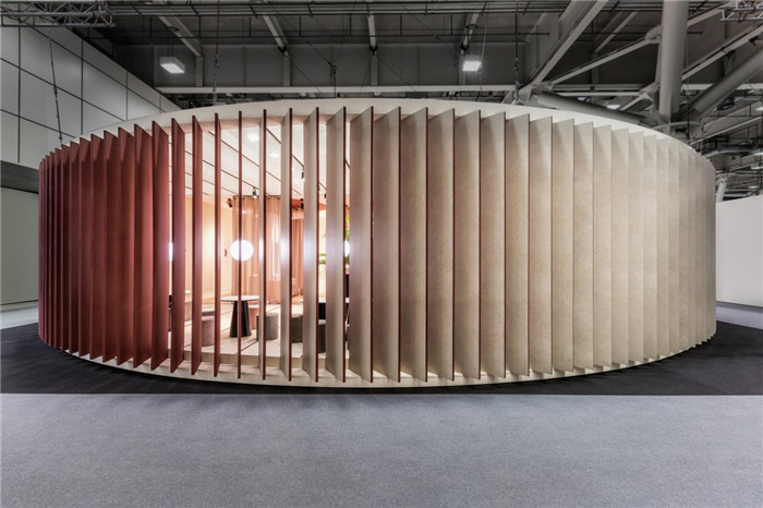 幾何創(chuàng)意 國外700平創(chuàng)意陶瓷展廳裝修設(shè)計案例 幾何創(chuàng)意 國外700平創(chuàng)意陶瓷展廳裝修設(shè)計案例