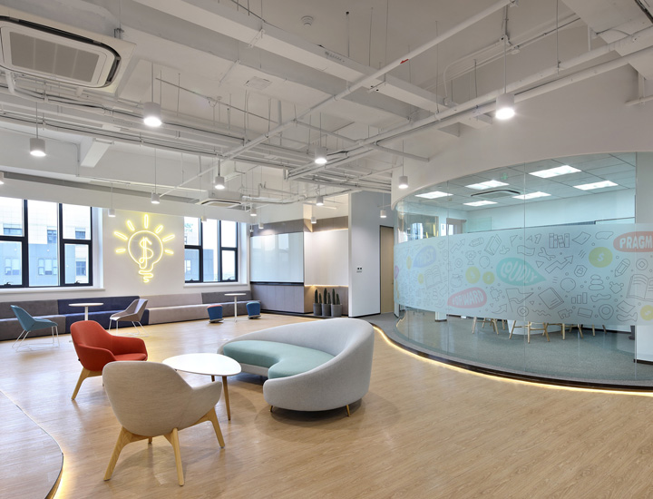 中國最大的在線理財(cái)教育機(jī)構(gòu)辦公樓休閑洽談區(qū)裝修設(shè)計(jì)方案 中國最大的在線理財(cái)教育機(jī)構(gòu)辦公樓休閑洽談區(qū)裝修設(shè)計(jì)方案