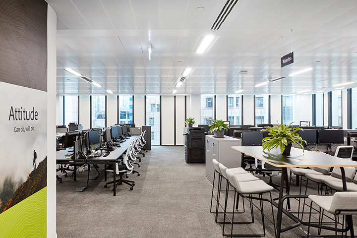 1500平優(yōu)雅高級灰會計事務所辦公室敞開辦公區(qū)裝修實景圖 1500平優(yōu)雅高級灰會計事務所辦公室敞開辦公區(qū)裝修實景圖