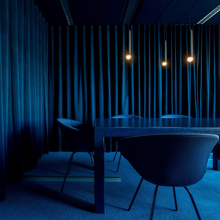 Aidsfonds如彩虹般絢爛的時(shí)尚辦公室裝修設(shè)計(jì)實(shí)景圖 Aidsfonds如彩虹般絢爛的時(shí)尚辦公室裝修設(shè)計(jì)實(shí)景圖