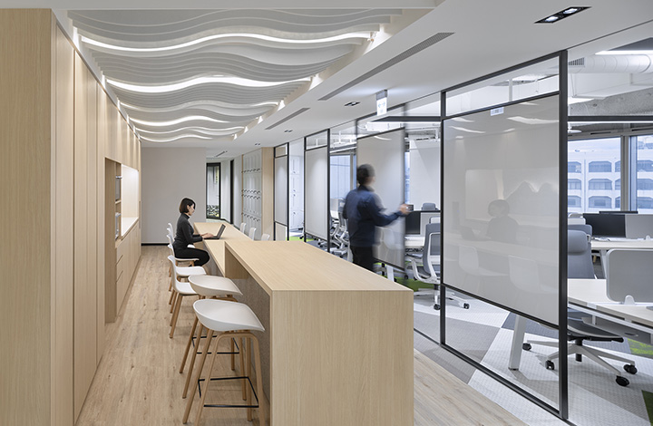 600平清新簡約風(fēng)生物制藥公司辦公室水吧裝修設(shè)計方案 600平清新簡約風(fēng)生物制藥公司辦公室水吧裝修設(shè)計方案