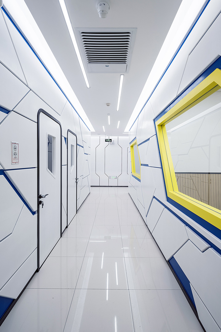 高思STEAM機器人編程教育培訓走廊裝修設(shè)計案例