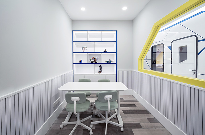 高思STEAM機器人編程教育培訓教室裝修設(shè)計案例