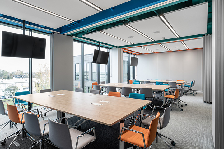 鄭州辦公室裝修玩轉(zhuǎn)色彩 涂料公司創(chuàng)意辦公室裝修方案 鄭州辦公室裝修玩轉(zhuǎn)色彩 涂料公司創(chuàng)意辦公室裝修方案