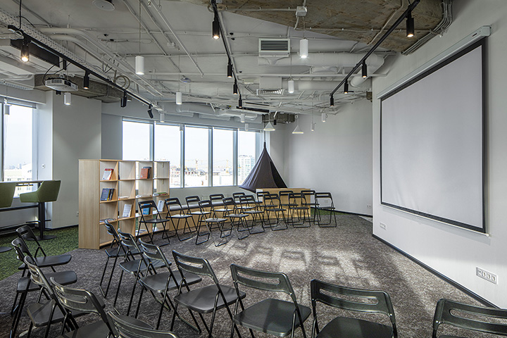 移動(dòng)辦公理念下工業(yè)風(fēng)互聯(lián)網(wǎng)企業(yè)辦公室裝修設(shè)計(jì)方案 移動(dòng)辦公理念下工業(yè)風(fēng)互聯(lián)網(wǎng)企業(yè)辦公室裝修設(shè)計(jì)方案