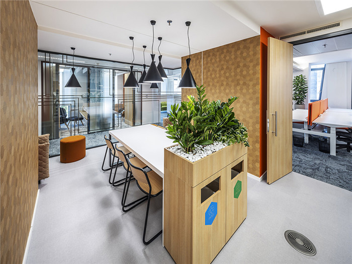 美國(guó)閃存制造科技公司可持續(xù)環(huán)保辦公裝修設(shè)計(jì)方案