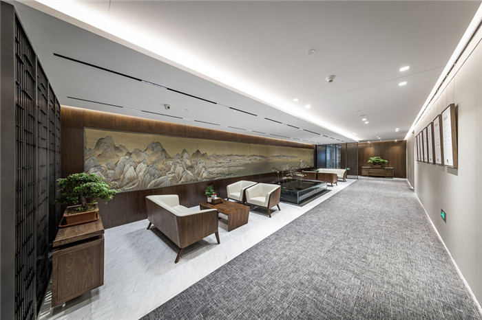 中建八局9000平高端中式總部辦公室洽談區(qū)裝修設(shè)計(jì)案例