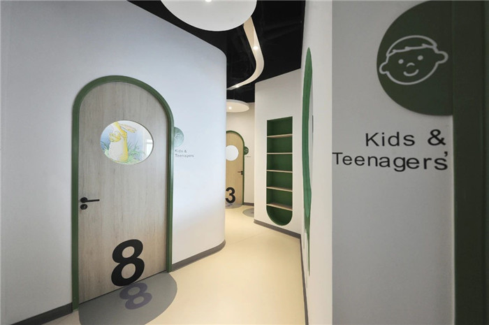 培訓(xùn)機(jī)構(gòu)走廊設(shè)計(jì)-以光之名 趣味十足的少兒英語培訓(xùn)機(jī)構(gòu)裝修效果圖 培訓(xùn)機(jī)構(gòu)走廊設(shè)計(jì)-以光之名 趣味十足的少兒英語培訓(xùn)機(jī)構(gòu)裝修效果圖