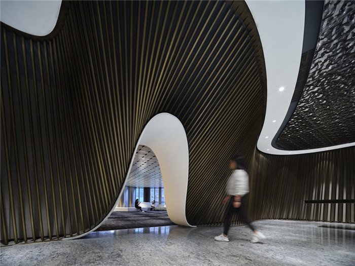 綠地集團(tuán)上?？偛哭k公室裝修  引領(lǐng)智慧辦公設(shè)計(jì)風(fēng)尚