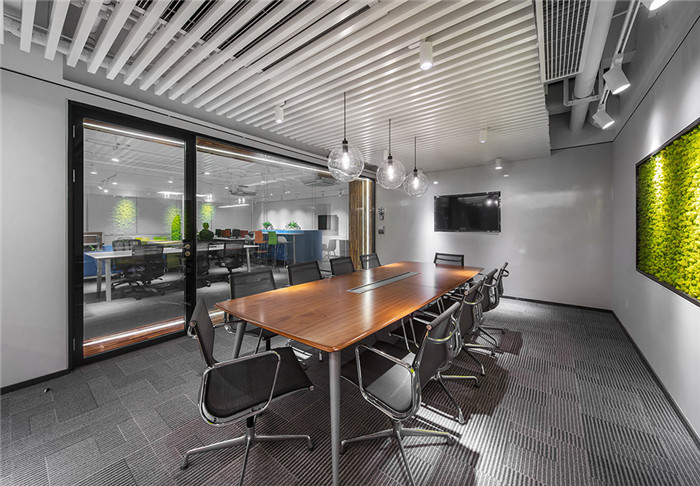 鄭州辦公室裝修-簡(jiǎn)約時(shí)尚的辦公家具公司辦公兼展廳裝修設(shè)計(jì)方案 鄭州辦公室裝修-簡(jiǎn)約時(shí)尚的辦公家具公司辦公兼展廳裝修設(shè)計(jì)方案