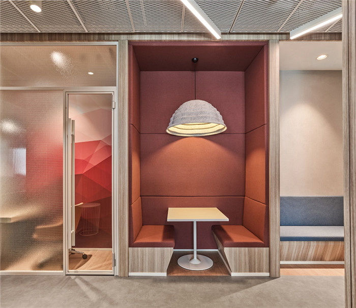 小型工作區(qū)設(shè)計(jì)-鄭州金融辦公室裝修公司分享Architecht辦公室裝修 小型工作區(qū)設(shè)計(jì)-鄭州金融辦公室裝修公司分享Architecht辦公室裝修