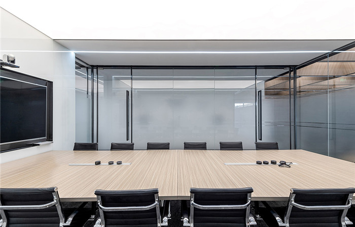 10人會(huì)議室裝修設(shè)計(jì)-大氣靈動(dòng)多元化的旭輝地產(chǎn)總部辦公樓裝修方案 10人會(huì)議室裝修設(shè)計(jì)-大氣靈動(dòng)多元化的旭輝地產(chǎn)總部辦公樓裝修方案