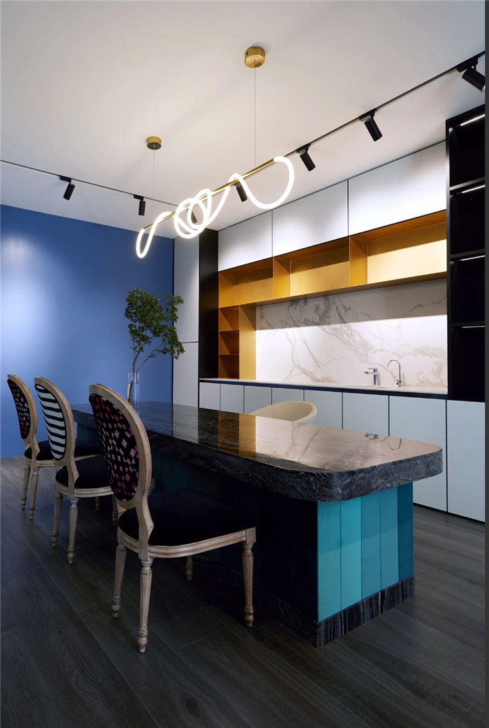 超藝術(shù)的家居軟裝展館裝修設(shè)計方案 超藝術(shù)的家居軟裝展館裝修設(shè)計方案