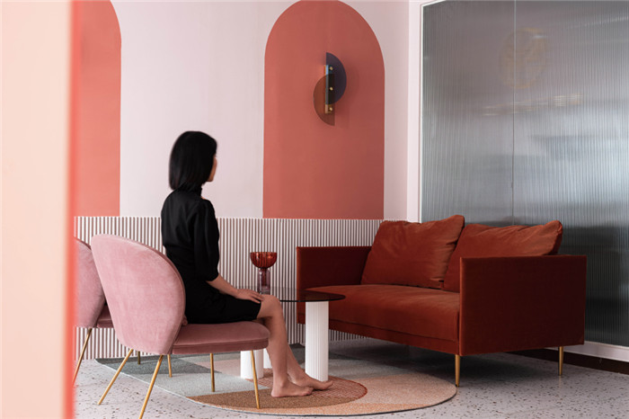 擊中少女心的小型網(wǎng)紅風(fēng)皮膚管理工作室裝修方案 擊中少女心的小型網(wǎng)紅風(fēng)皮膚管理工作室裝修方案