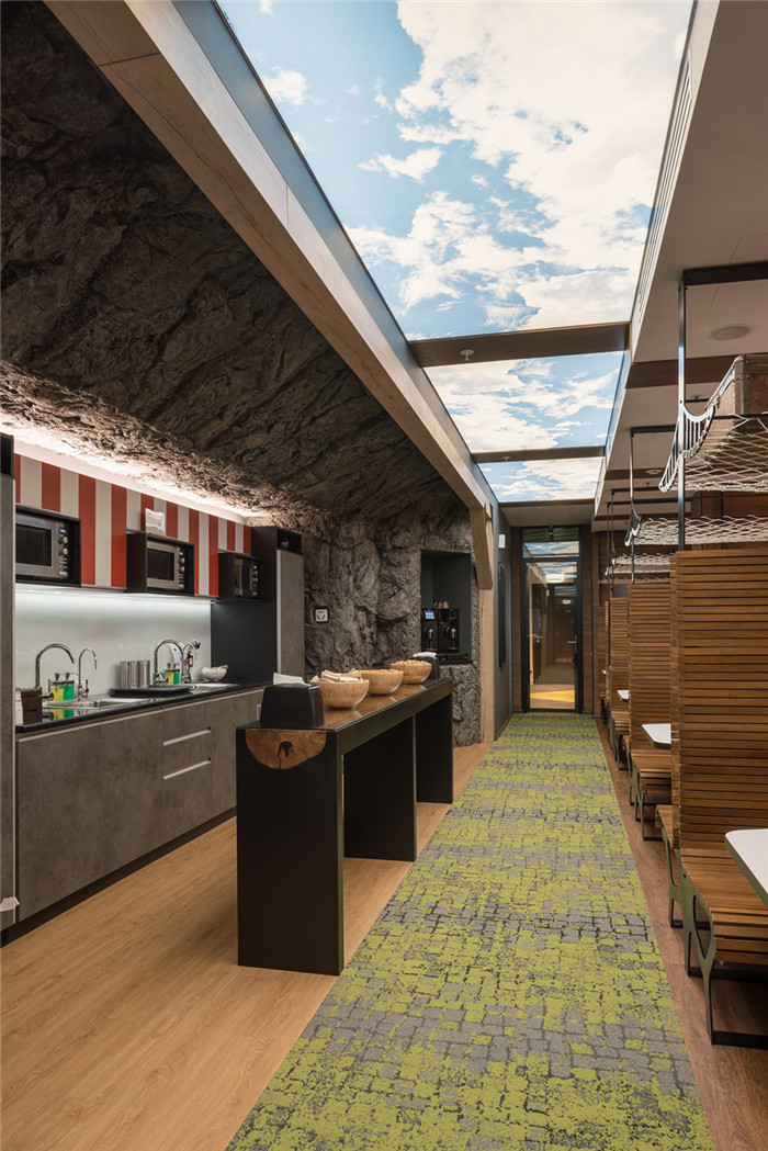 員工餐廳裝修-國(guó)外自然森林主題廣告網(wǎng)站公司辦公室裝修方案 員工餐廳裝修-國(guó)外自然森林主題廣告網(wǎng)站公司辦公室裝修方案