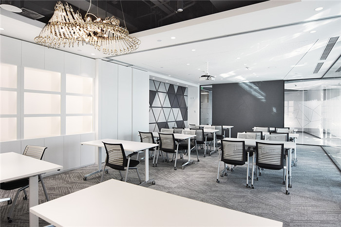 650平黑白灰極簡風(fēng)奢侈品公司辦公室裝修方案 650平黑白灰極簡風(fēng)奢侈品公司辦公室裝修方案