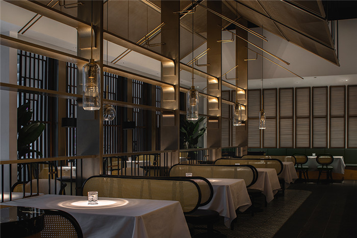 鄭州專業(yè)餐廳裝修公司推薦簡(jiǎn)約泰式餐廳裝修案例 鄭州專業(yè)餐廳裝修公司推薦簡(jiǎn)約泰式餐廳裝修案例