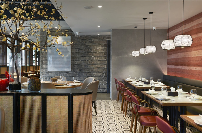 用餐區(qū)裝修設(shè)計-鄭州中餐廳裝修公司推薦瀟湘府中餐廳裝修設(shè)計方案 用餐區(qū)裝修設(shè)計-鄭州中餐廳裝修公司推薦瀟湘府中餐廳裝修設(shè)計方案