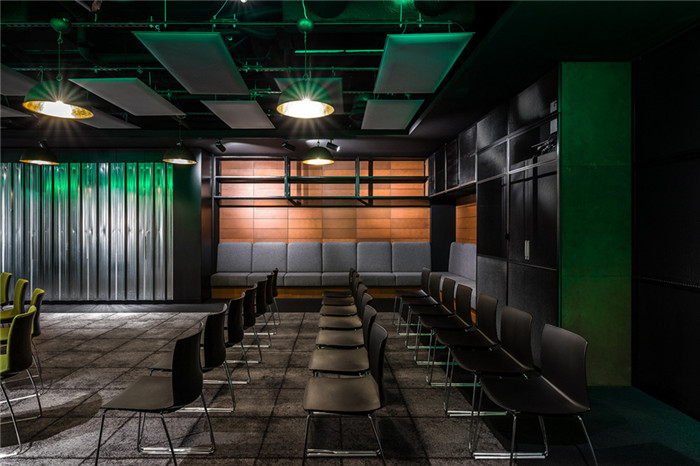 充滿科技質(zhì)感的200平數(shù)字化公司辦公室裝修方案 充滿科技質(zhì)感的200平數(shù)字化公司辦公室裝修方案