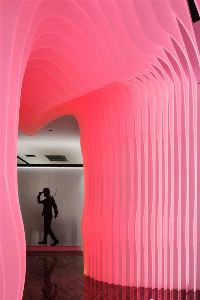 創(chuàng)意餐廳入口設計-鄭州創(chuàng)意餐廳裝修公司推薦Young藝術餐廳裝修設計 創(chuàng)意餐廳入口設計-鄭州創(chuàng)意餐廳裝修公司推薦Young藝術餐廳裝修設計