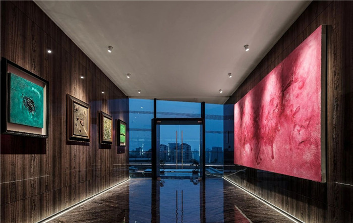 鄭州創(chuàng)意餐廳裝修公司推薦Young藝術餐廳裝修設計 鄭州創(chuàng)意餐廳裝修公司推薦Young藝術餐廳裝修設計