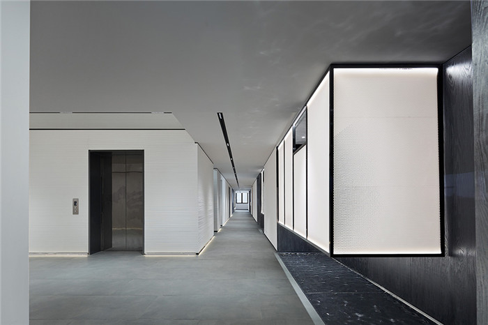 走廊裝修設(shè)計(jì)-現(xiàn)代極簡(jiǎn)工業(yè)風(fēng)華為軟件中心辦公室裝修設(shè)計(jì)方案 走廊裝修設(shè)計(jì)-現(xiàn)代極簡(jiǎn)工業(yè)風(fēng)華為軟件中心辦公室裝修設(shè)計(jì)方案