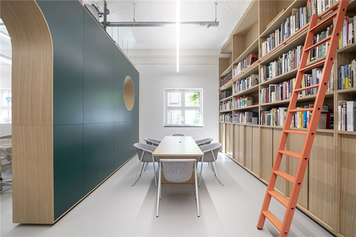 小型會議室裝修設(shè)計-如藝術(shù)展館般的博物館辦公室裝修設(shè)計方案 小型會議室裝修設(shè)計-如藝術(shù)展館般的博物館辦公室裝修設(shè)計方案