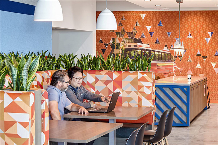 宏鈺堂分享理念超前的軟件開發(fā)公司辦公室裝修案例 宏鈺堂分享理念超前的軟件開發(fā)公司辦公室裝修案例