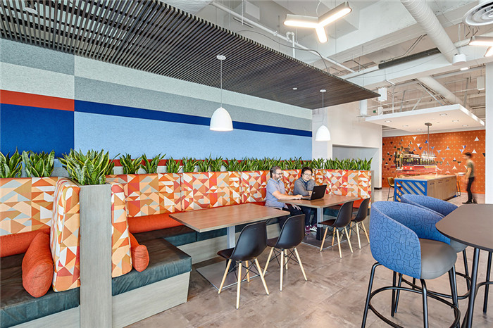 員工休閑區(qū)裝修設(shè)計(jì)-宏鈺堂分享理念超前的軟件開發(fā)公司辦公室裝修案例 員工休閑區(qū)裝修設(shè)計(jì)-宏鈺堂分享理念超前的軟件開發(fā)公司辦公室裝修案例